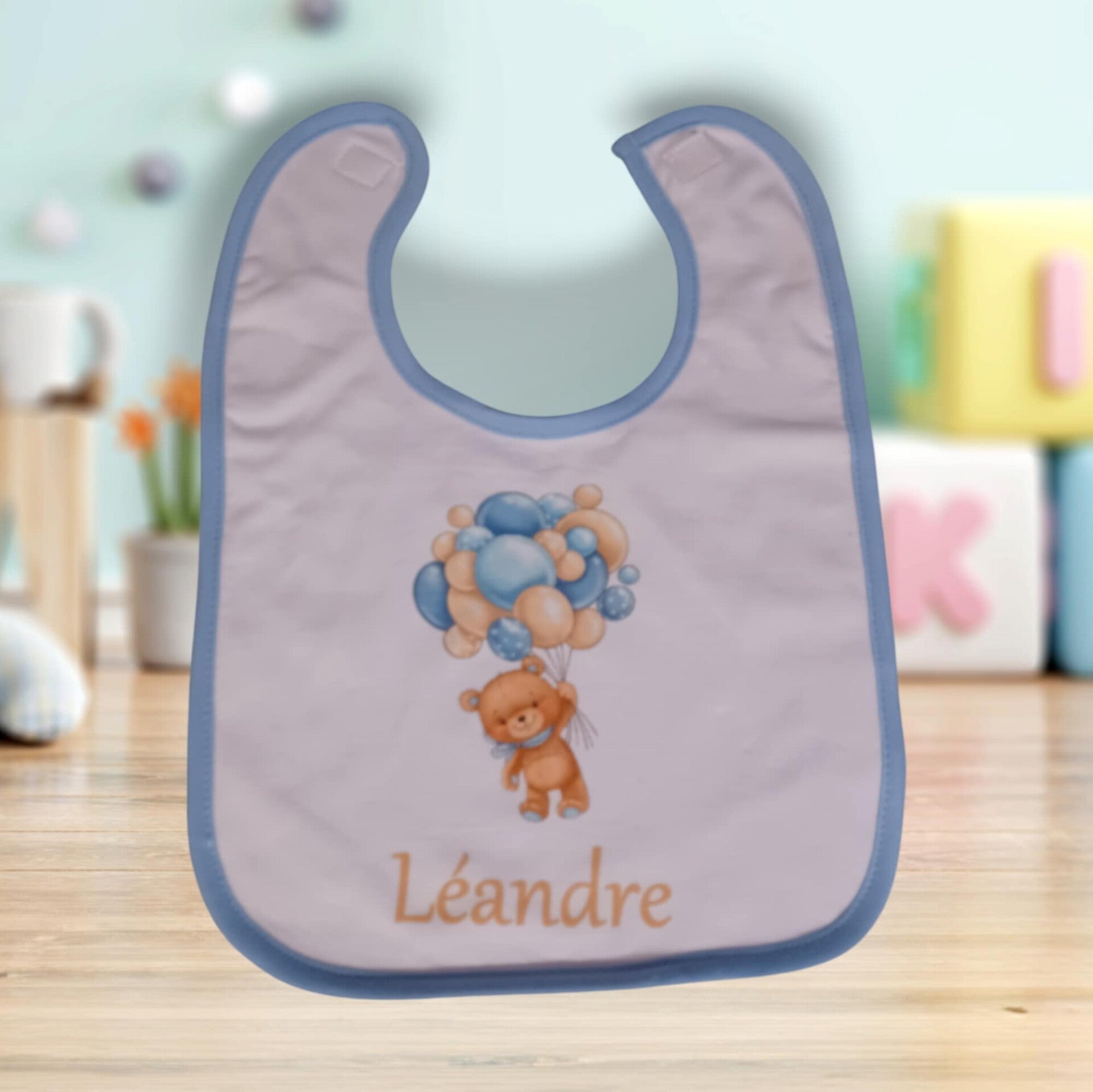 Bavoir personnalisé - Modèle ourson avec ballons
