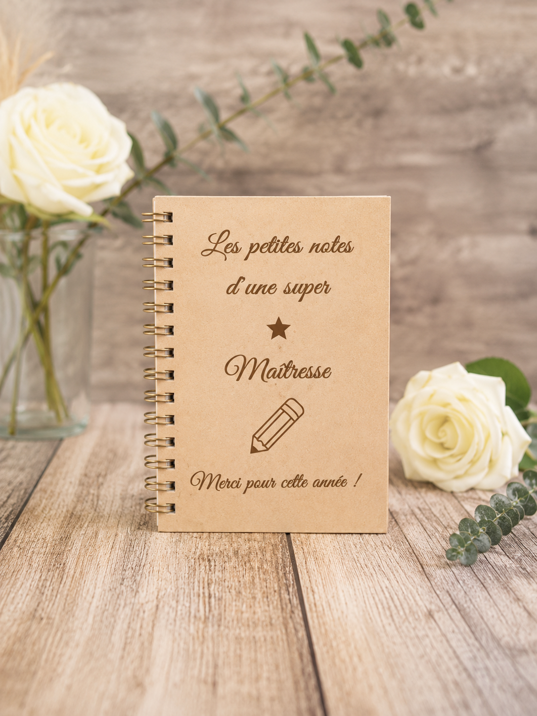 Cahier en carton personnalisé - Modèle étoile et crayon