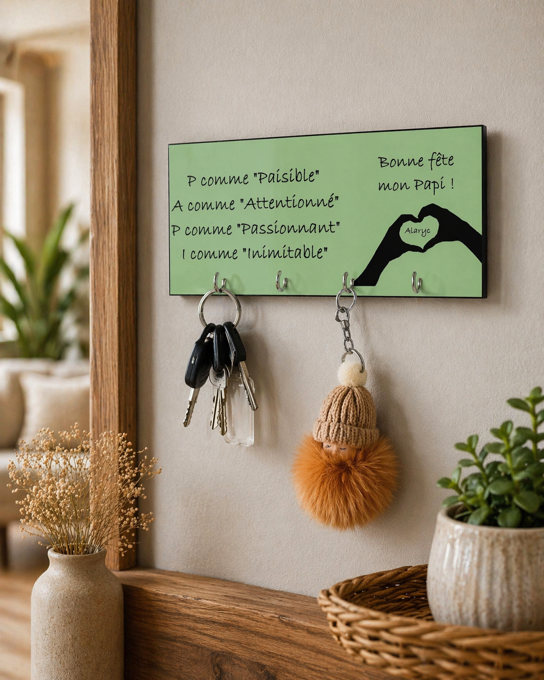 Accroche clef personnalisé - Modèle mains en forme de cœur