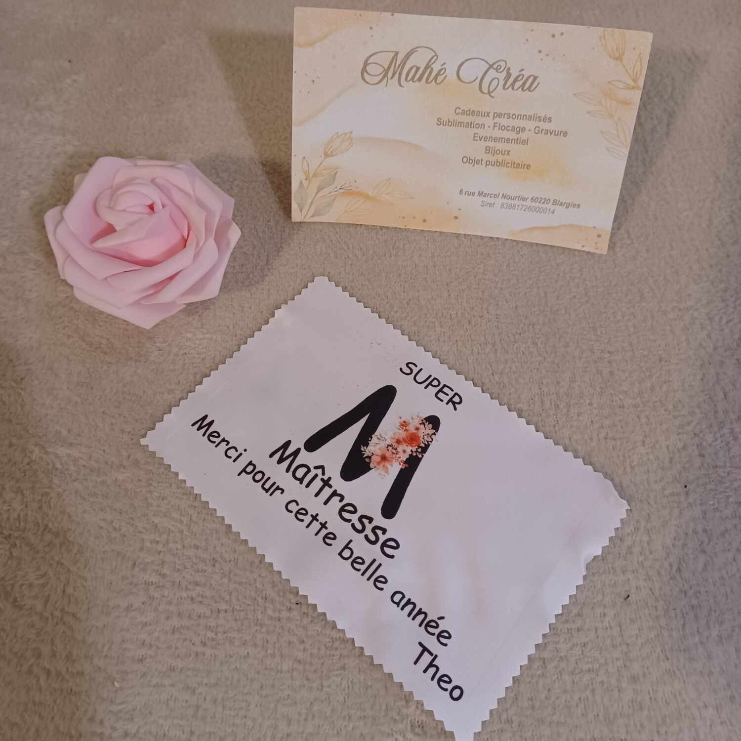 Lingette à lunette personnalisée - Modèle lettre fleural