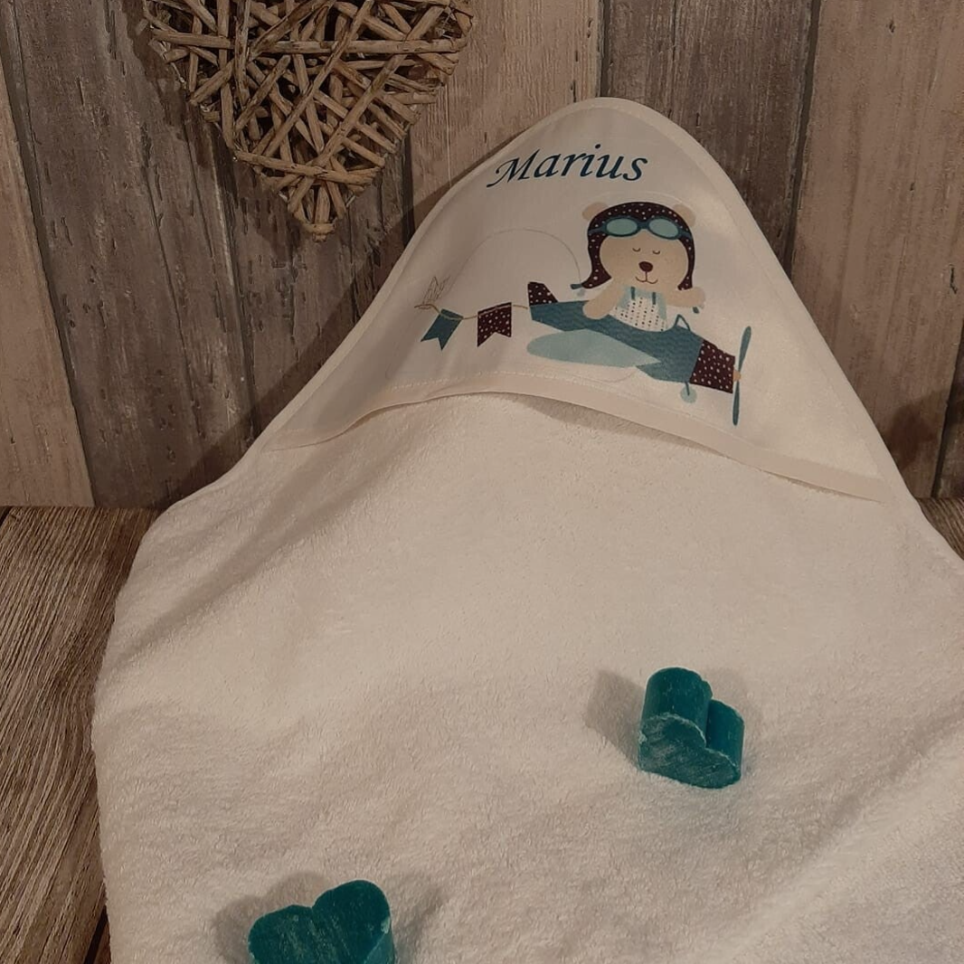 Cape de bain / Sortie de bain personnalisée - Modèle ourson aviateur