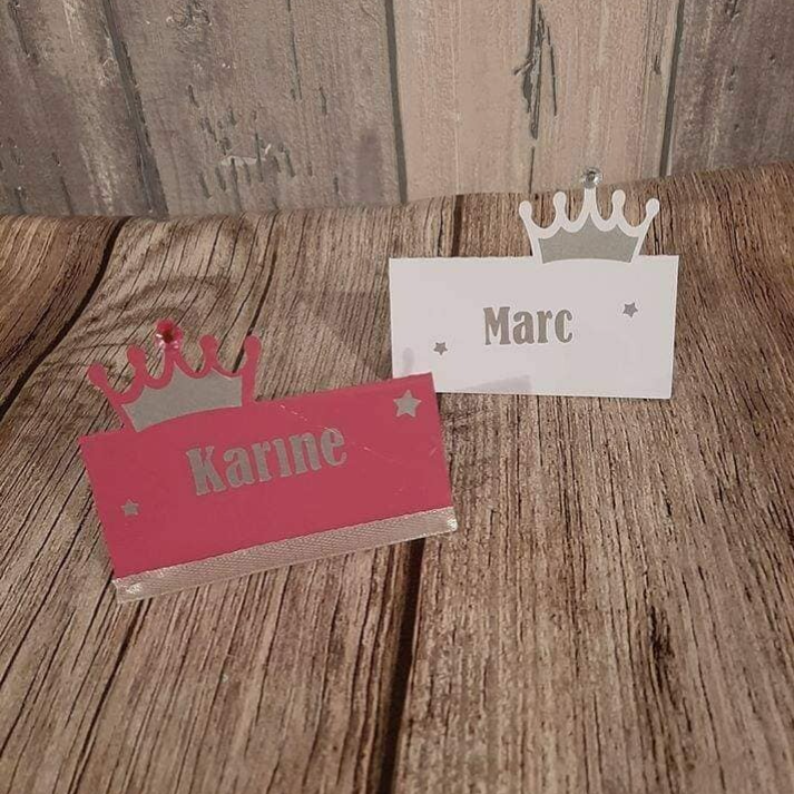 Marque place papier cartonnée - Modèle couronne