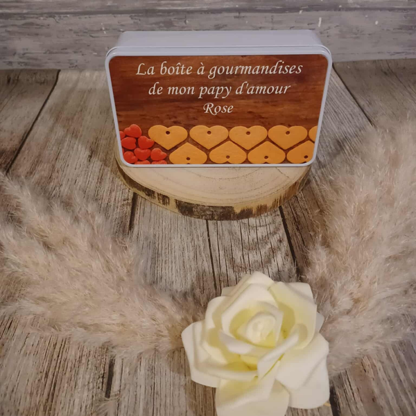 Boîte personnalisée - Modèle gâteaux et bonbons cœur