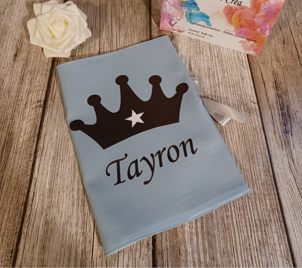 Protège carnet de santé personnalisé - Modèle couronne