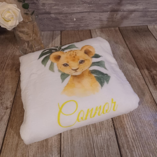 Couverture personnalisée - Modèle lionceau avec feuillage