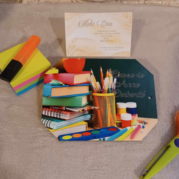 Plaque de porte personnalisée - Modèle livres avec pomme