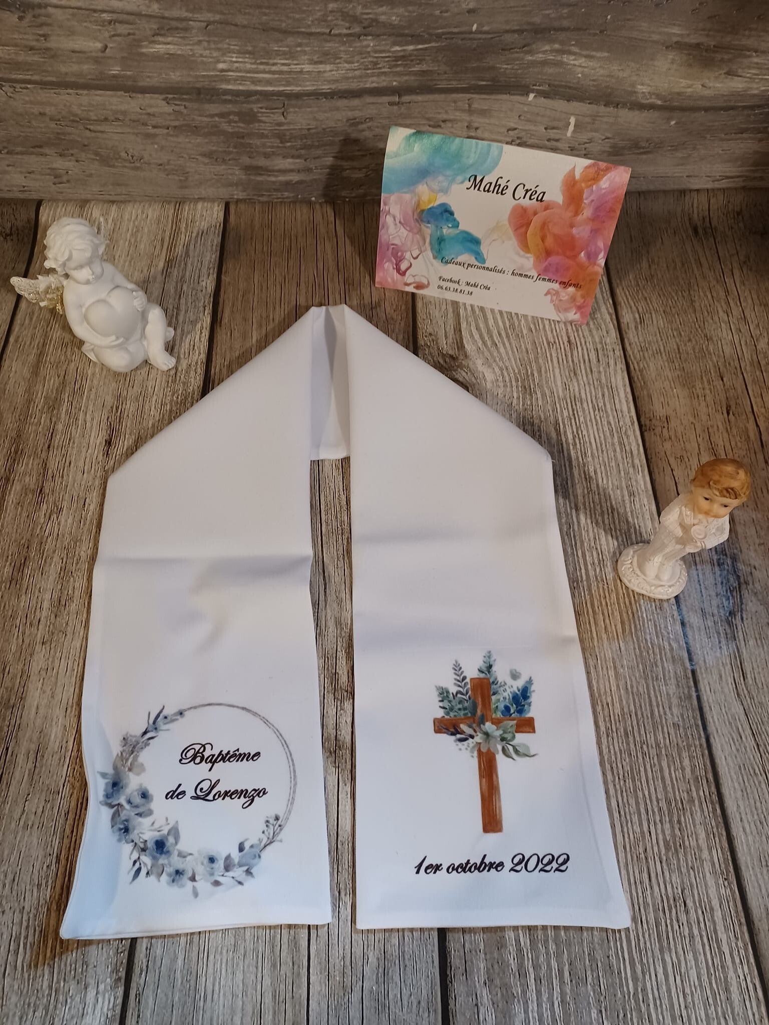 Echarpe de baptême ou communion personnalisée - Modèle couronne fleural et sa croix fleural bleu