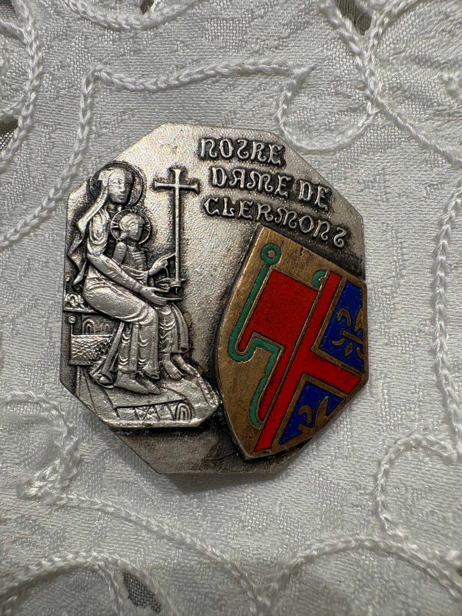 Vintage Broche