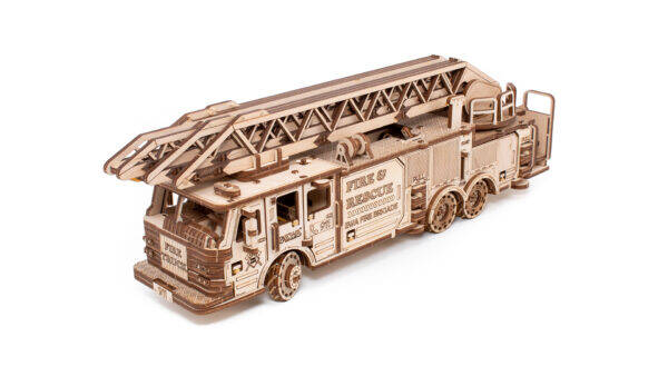 Eco-Wood-Art Fire Truck