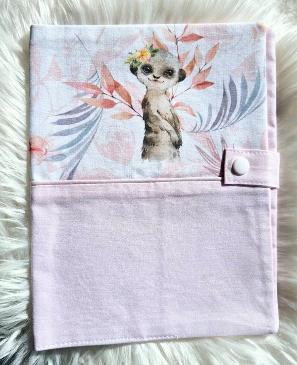 Protège carnet de santé Lémurien rose