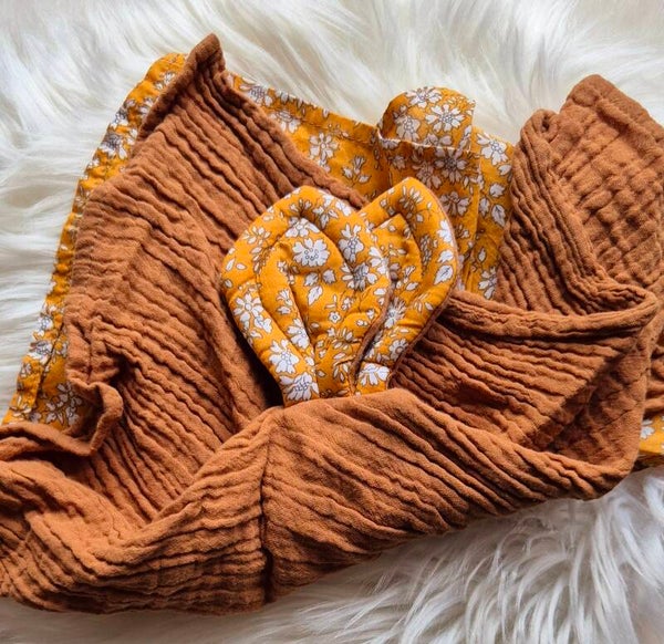 Doudou personnalisé Lapin fleuri