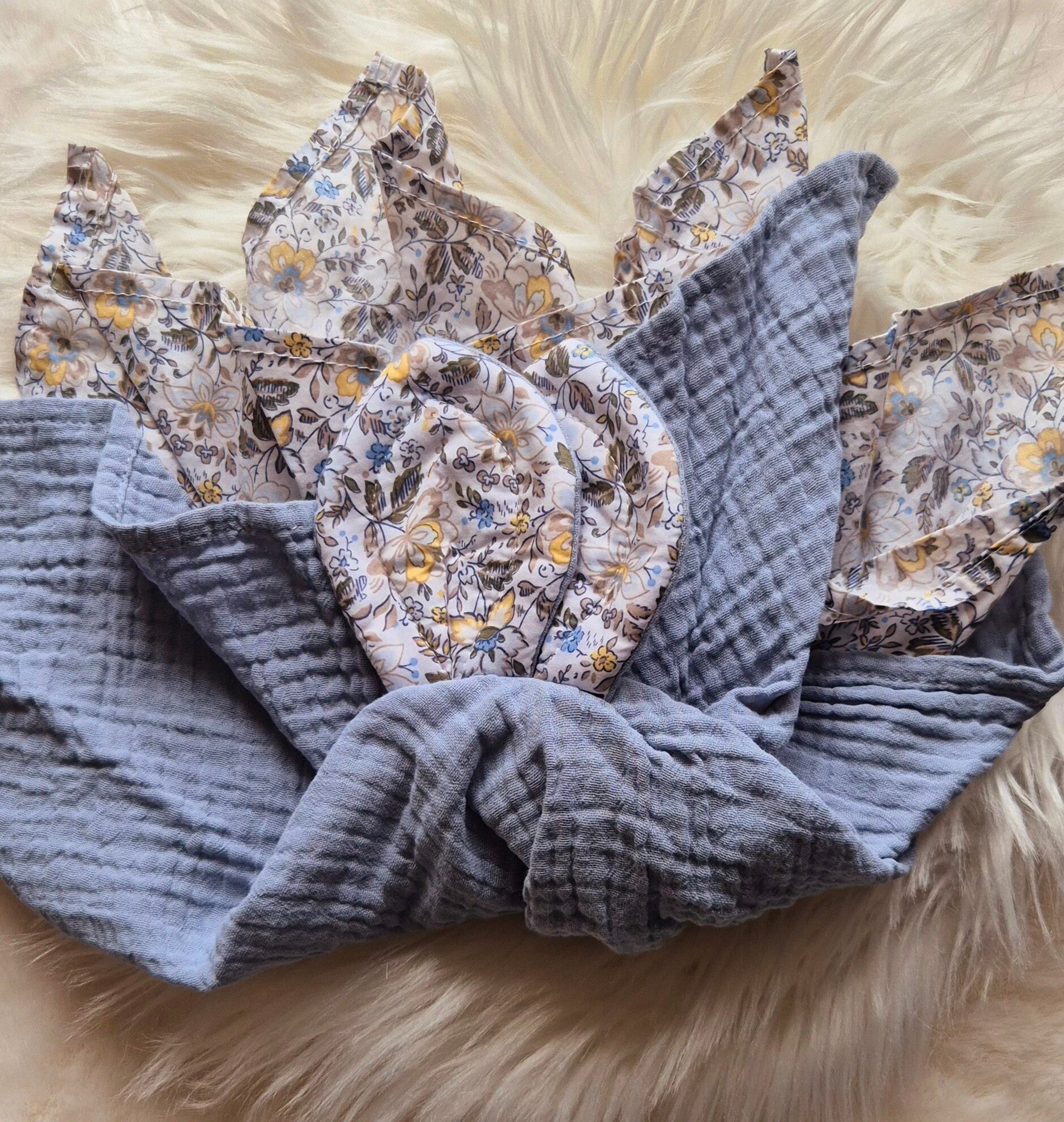 Doudou personnalisé Lapin fleuri