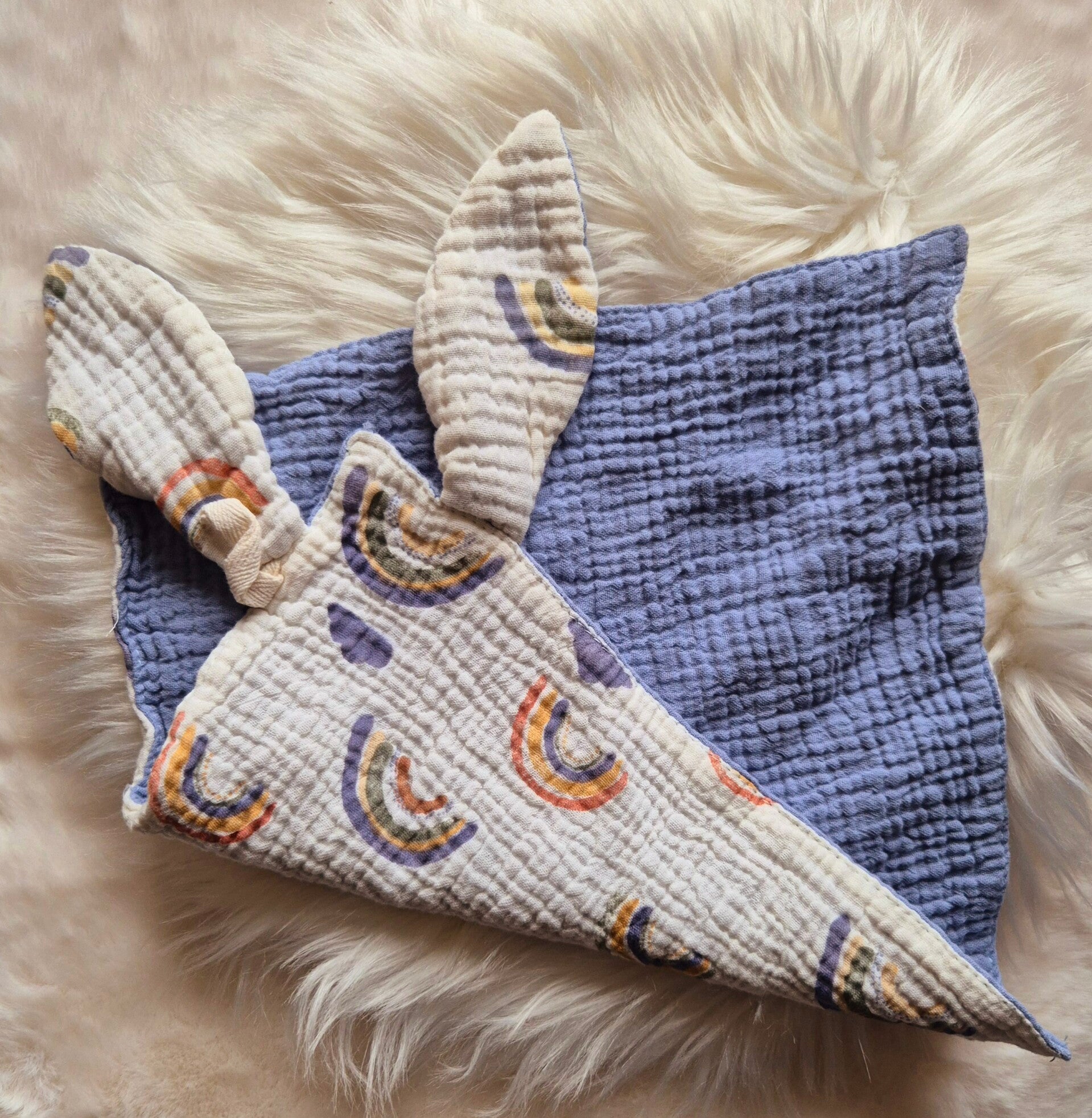 Doudou personnalisé Lapin arc en ciel