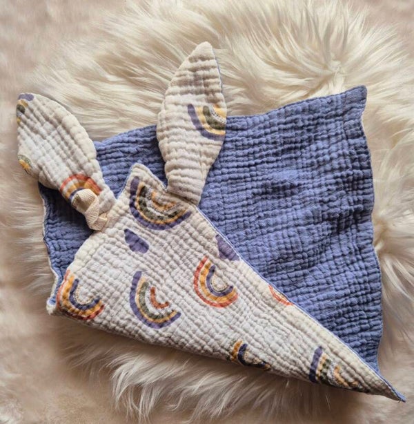 Doudou personnalisé Lapin arc en ciel