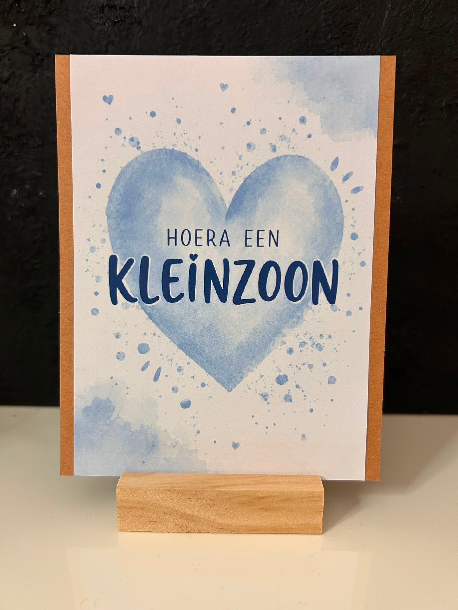 • Hoera een kleinzoon •
