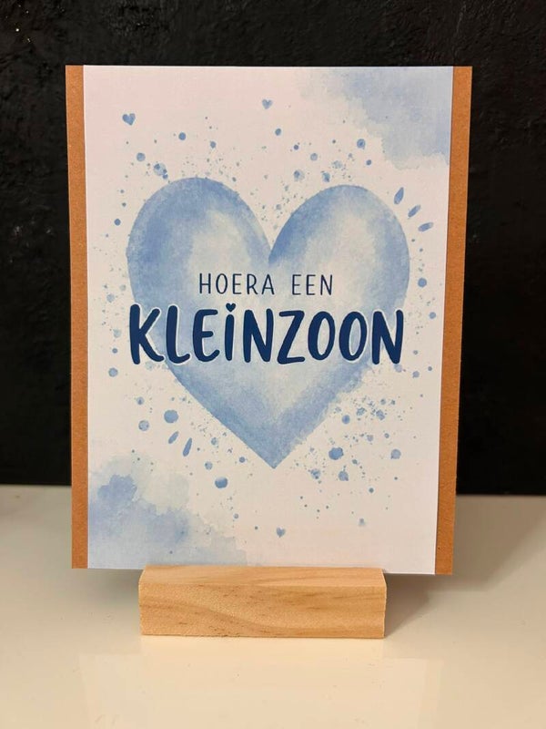 • Hoera een kleinzoon •