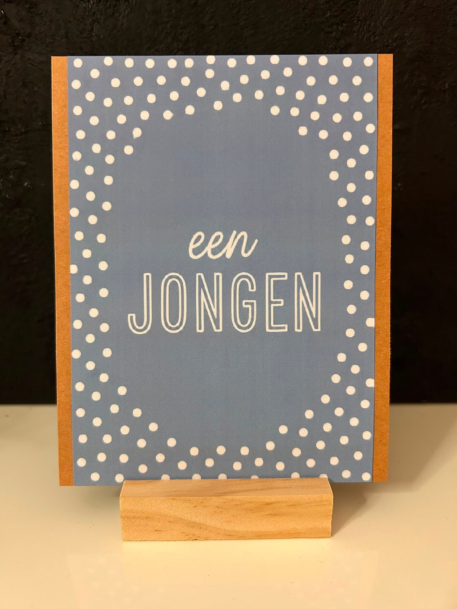 • Een jongen •