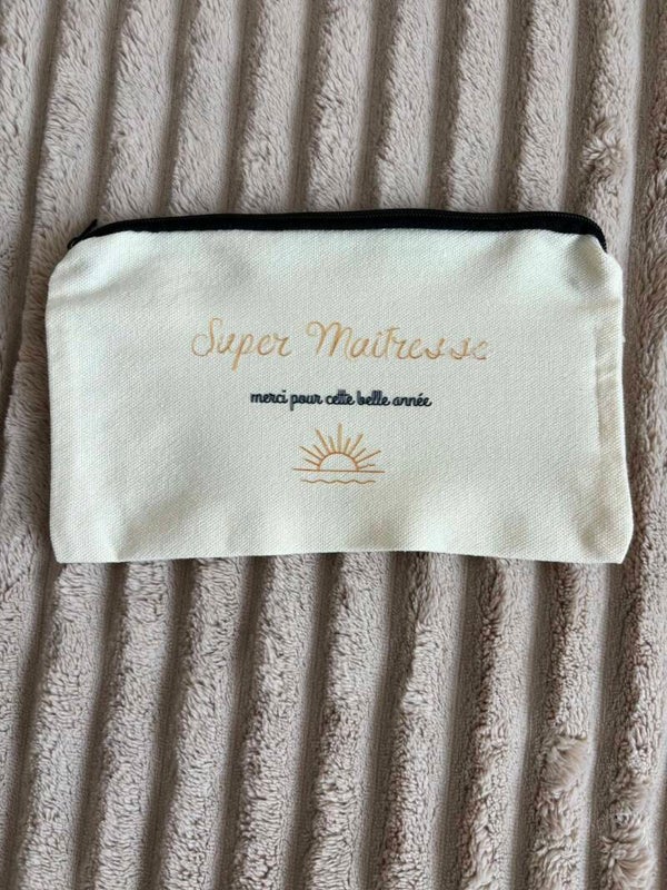 Pochette personnalisée “Super Maîtresse”