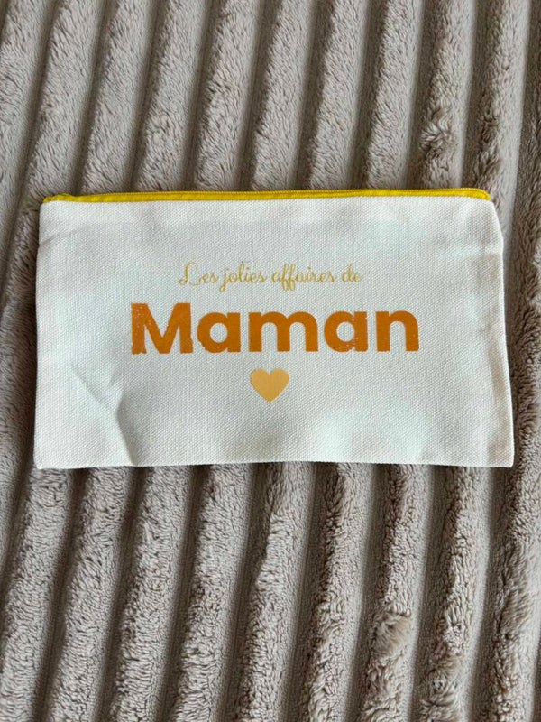 Pochette personnalisée “Les jolies affaires de Maman”