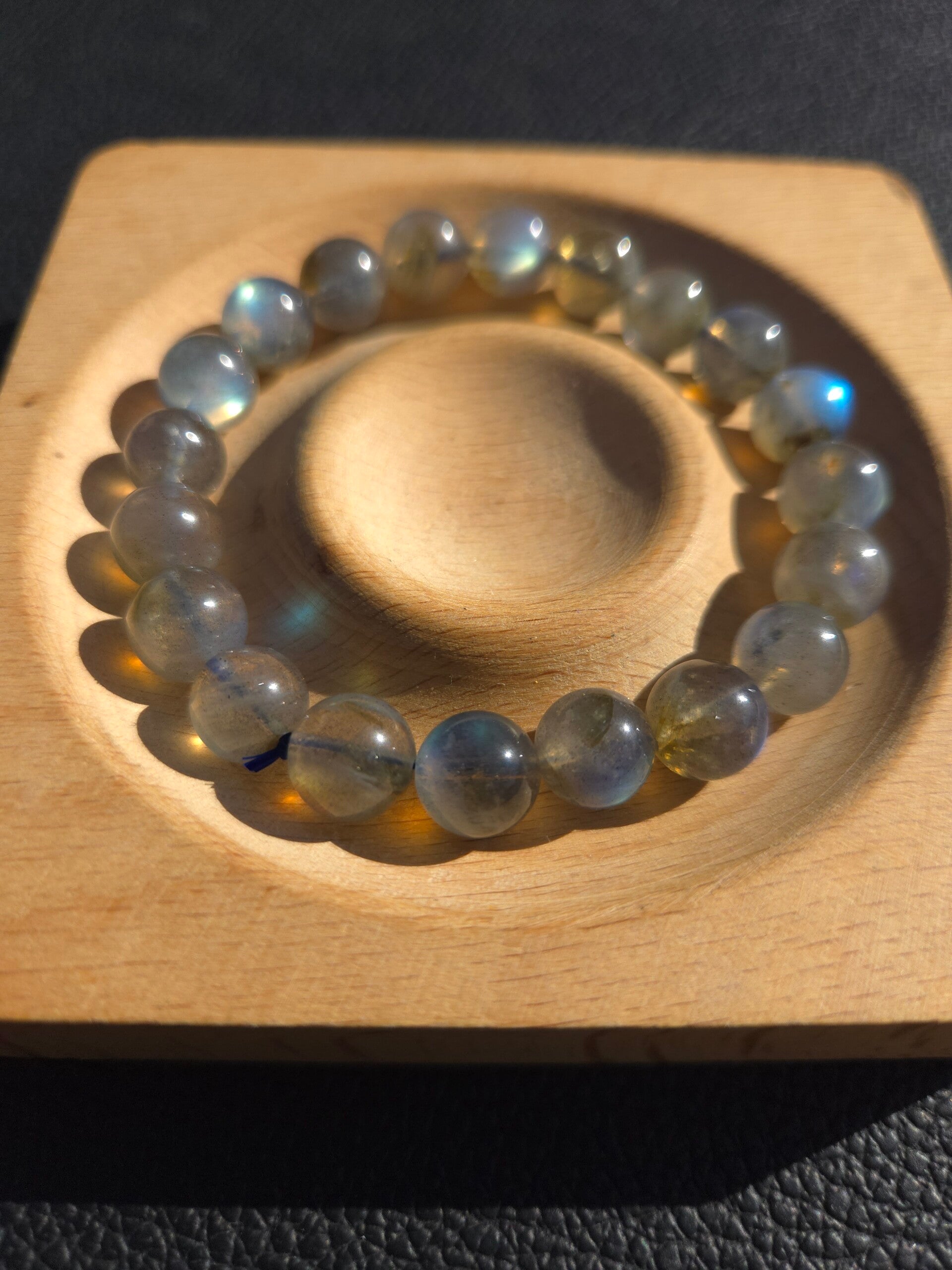 Labradoriet armbanden