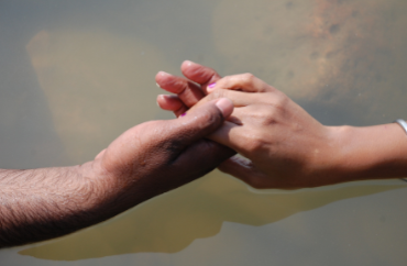holding hands after meetin someone over 40 in New Zealand through Date Room