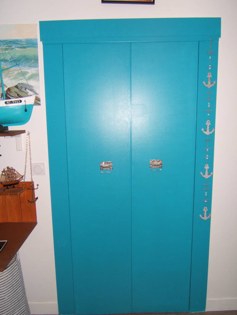 Porte de chambre bleu turquoise deux ouvrants