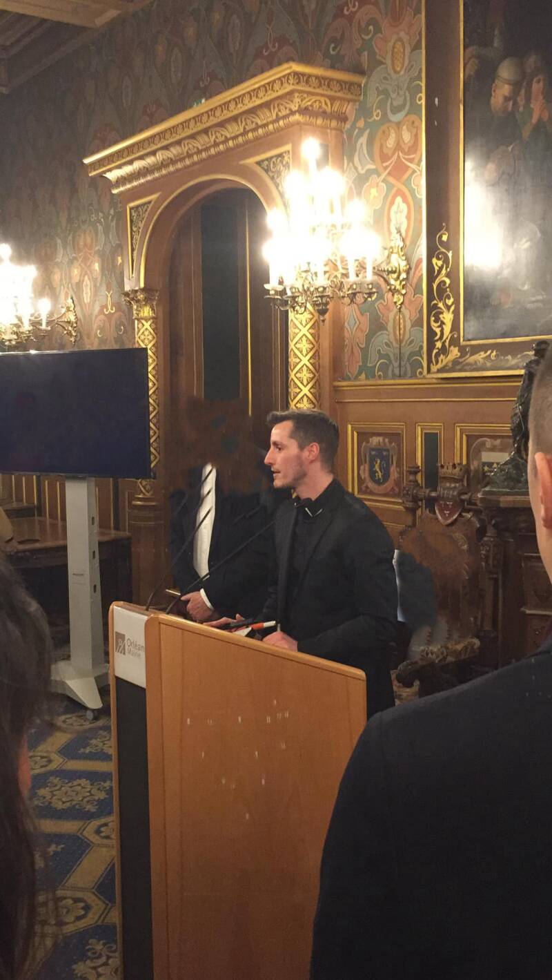 conférence à la mairie d'Orléans