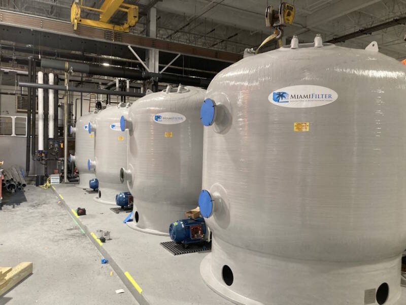 Vertical composite sand filters for marine life support