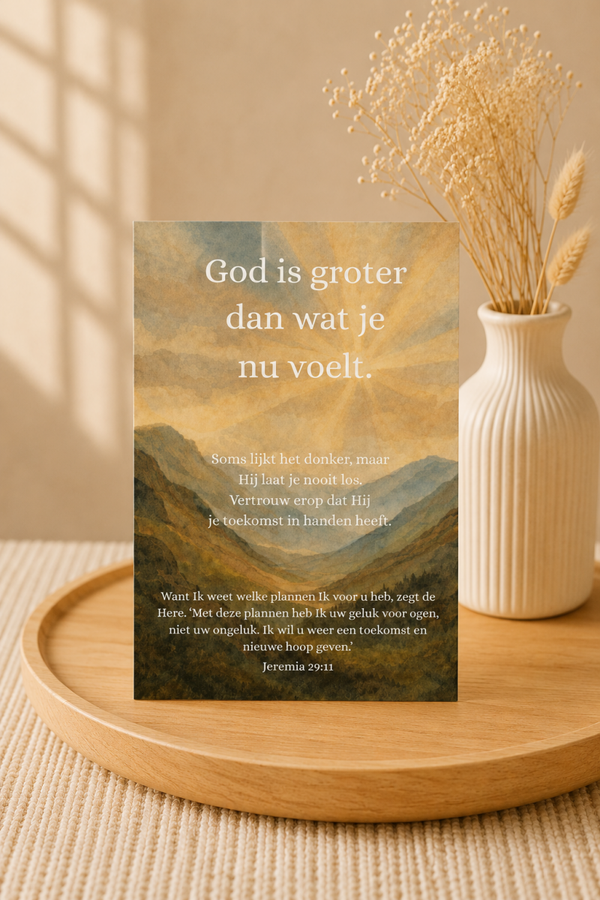 God is Groter | Bemoedigingskaart