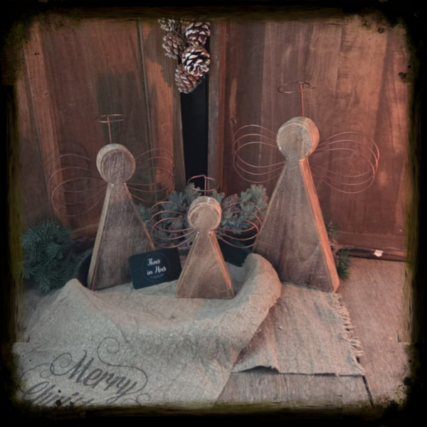 Kerst, Houten engelen