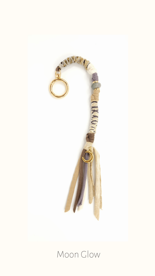 Tas Hanger single 'Moon Glow'
