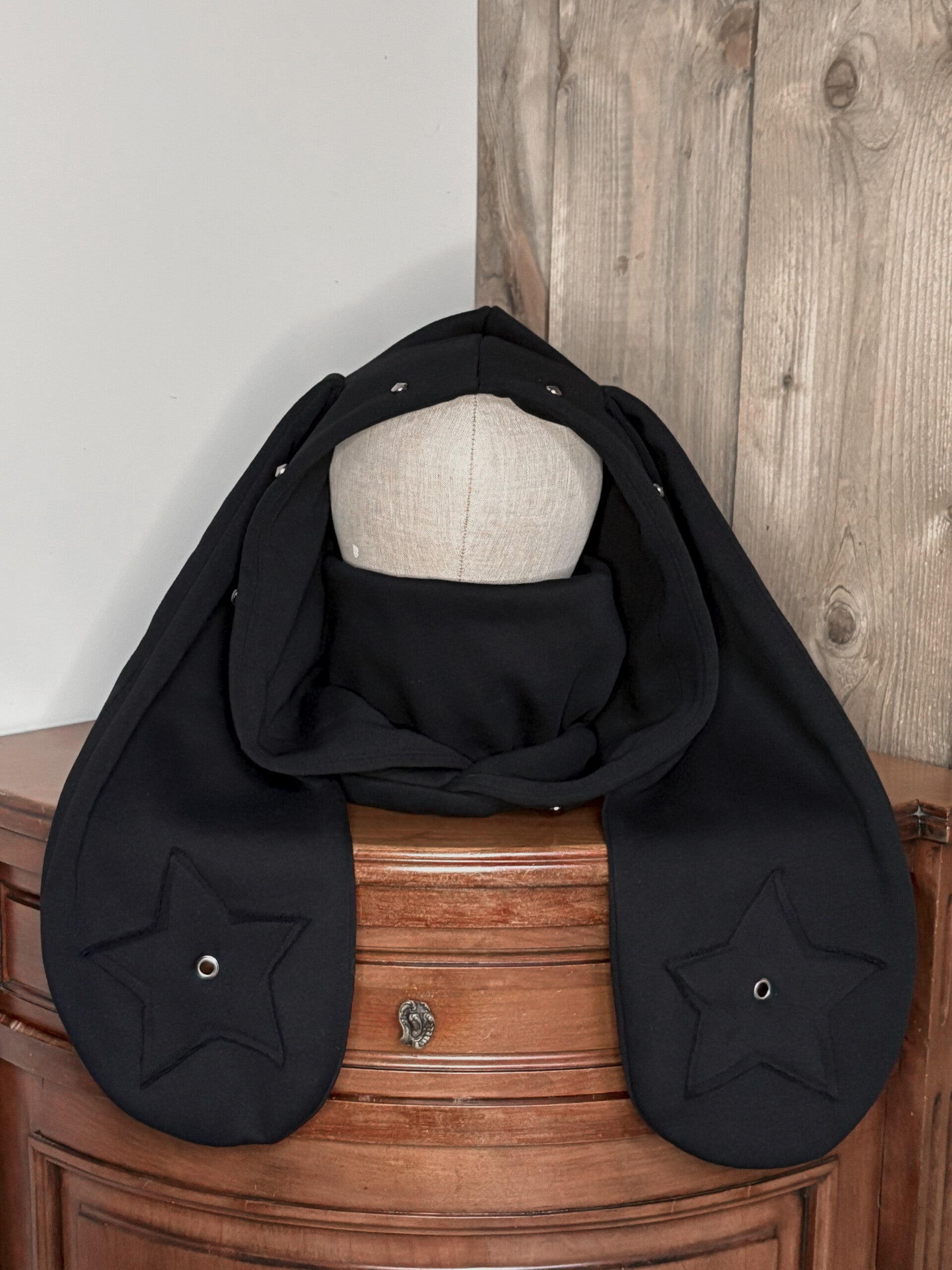 BUNNY HOOD CARINA (MTO)