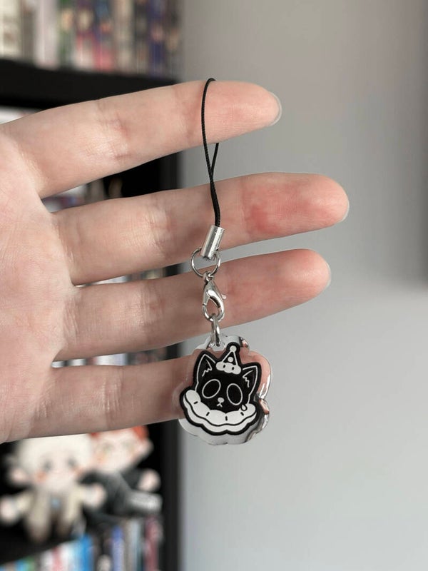 PHILLIPE V2 - PHONE CHARM