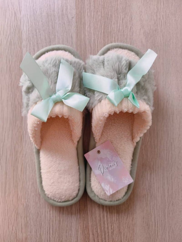 Pantuflas de Lujo - Suavidad y Estilo para tus Pies💚🤍