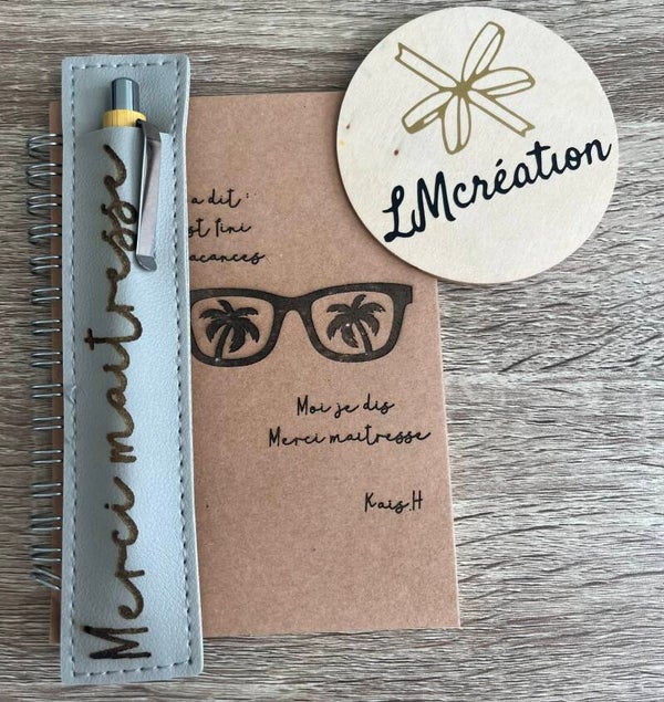 Ensemble 3 pièces : carnet, stylo, et support stylo