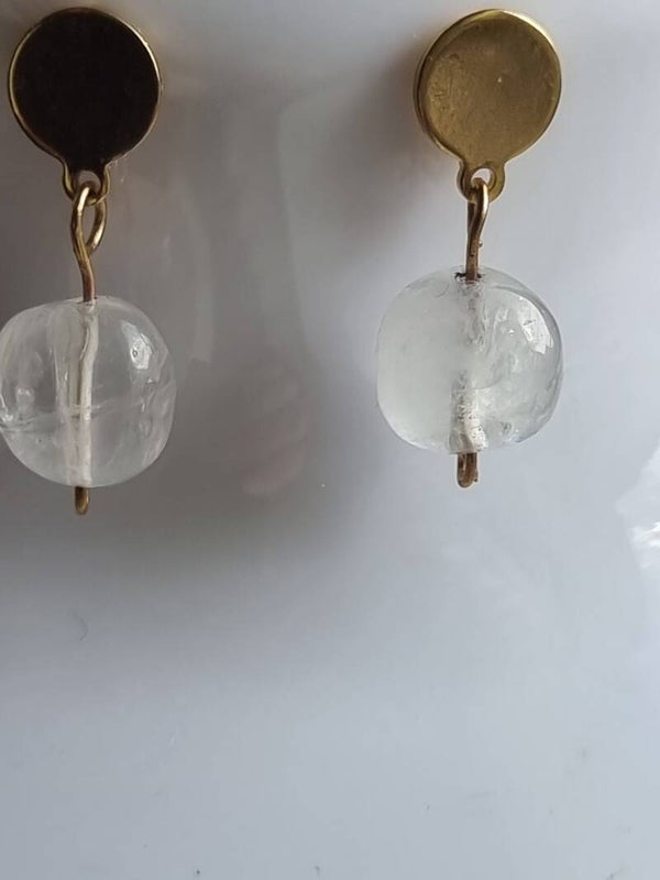 Boucles quartz blanc crochet doré qualité réf mpi 51