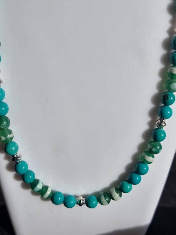 Collier Pierre tourquoise avec ágates  tibétaines