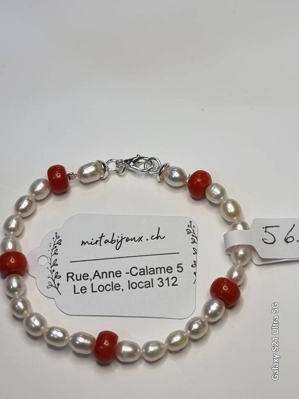 Bracelet en vrais perles blanches et corails