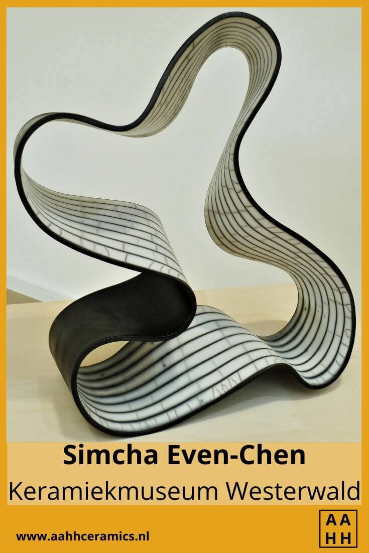 Gesloten vorm - zwart-wit - Simcha Even-Chen - Keramiekmuseum Westerwald
