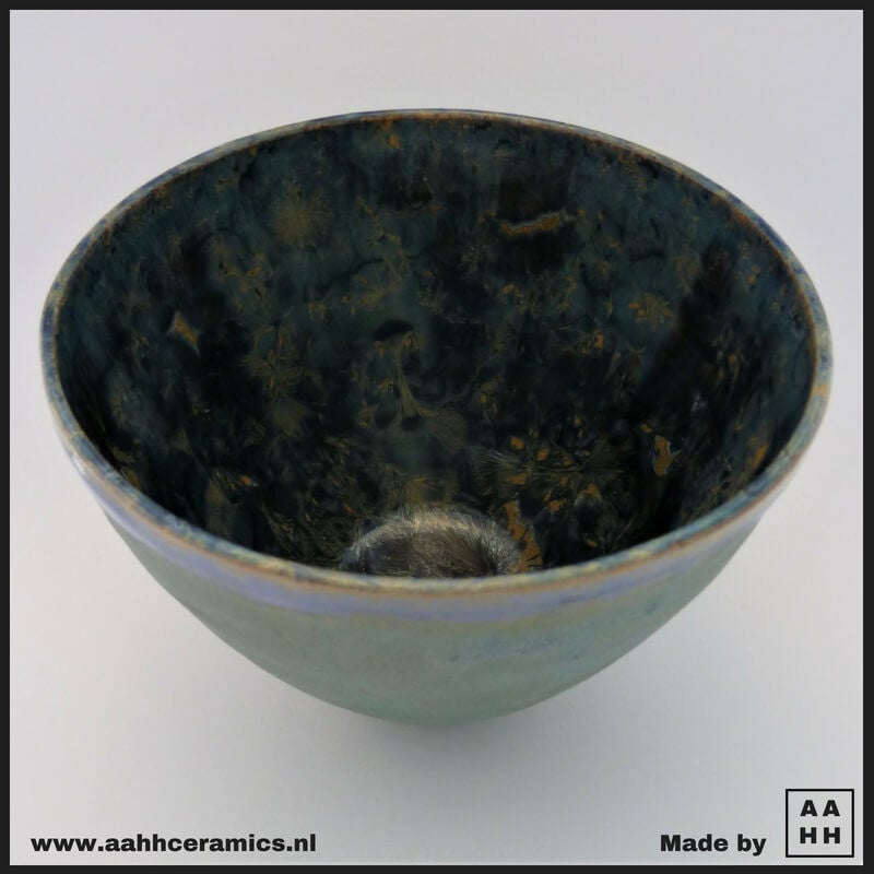NB schaal kristalglazuur donkerblauw-blauwgroeneffect