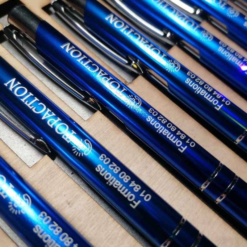 contrôle qualité gravure stylo personnalisé