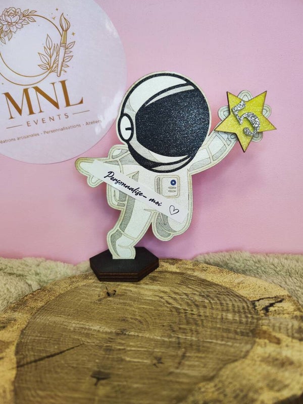 Décoration Astronaute avec chiffre aimanté