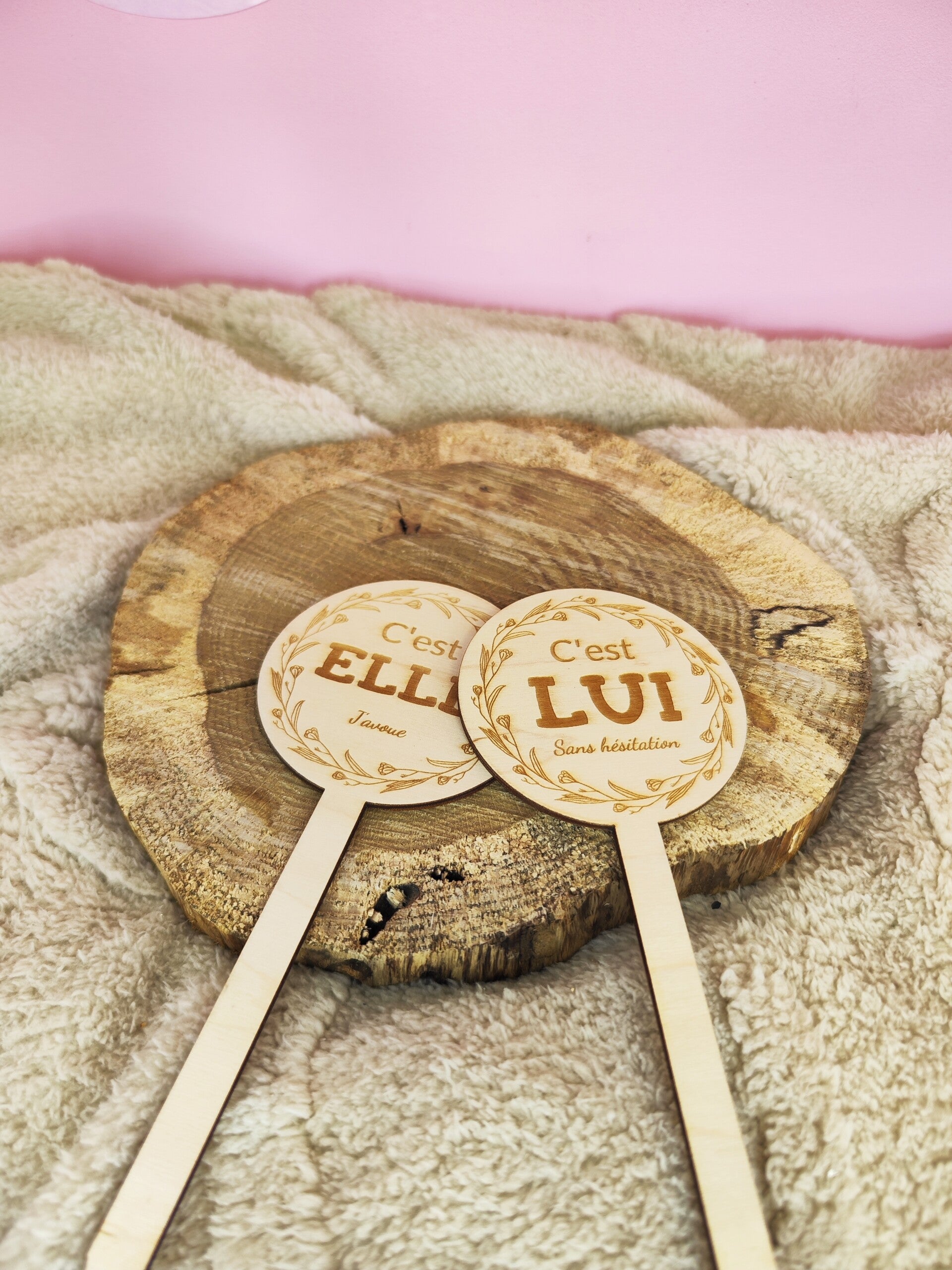 Pancarte "Elle" et "Lui"