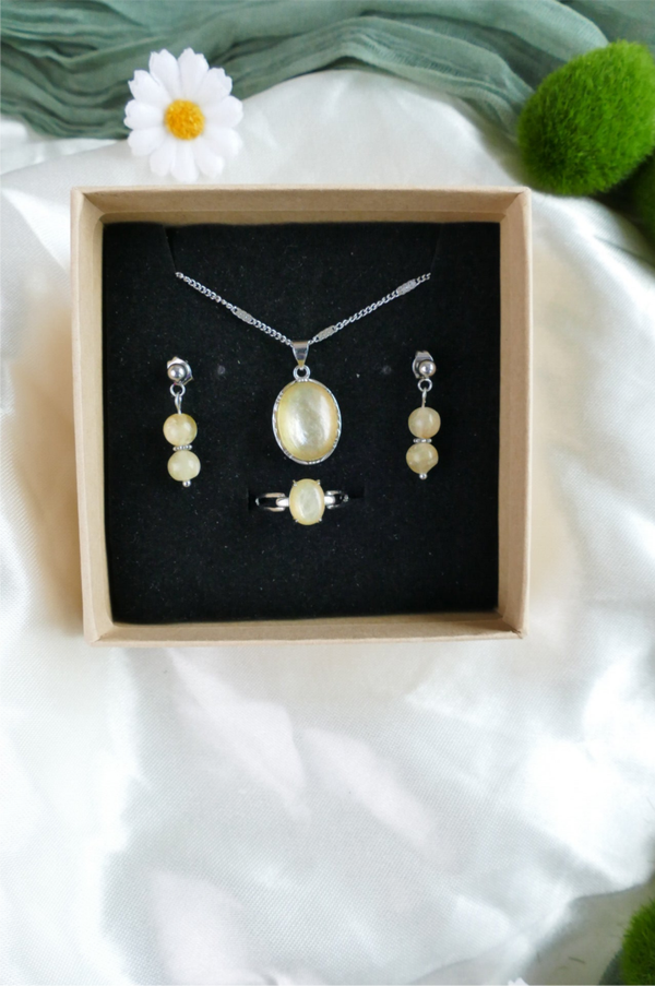 Gelbes Lepidolith Set