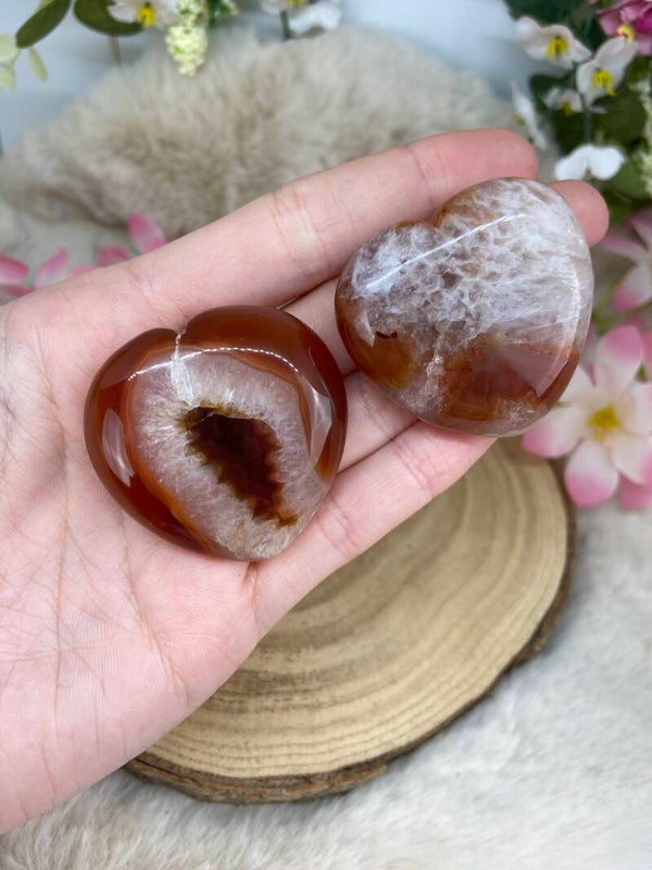 Herz aus rotem Achat