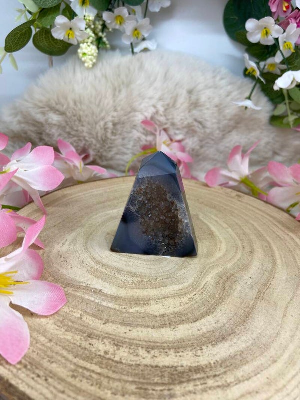 Achat Turm mit Druse