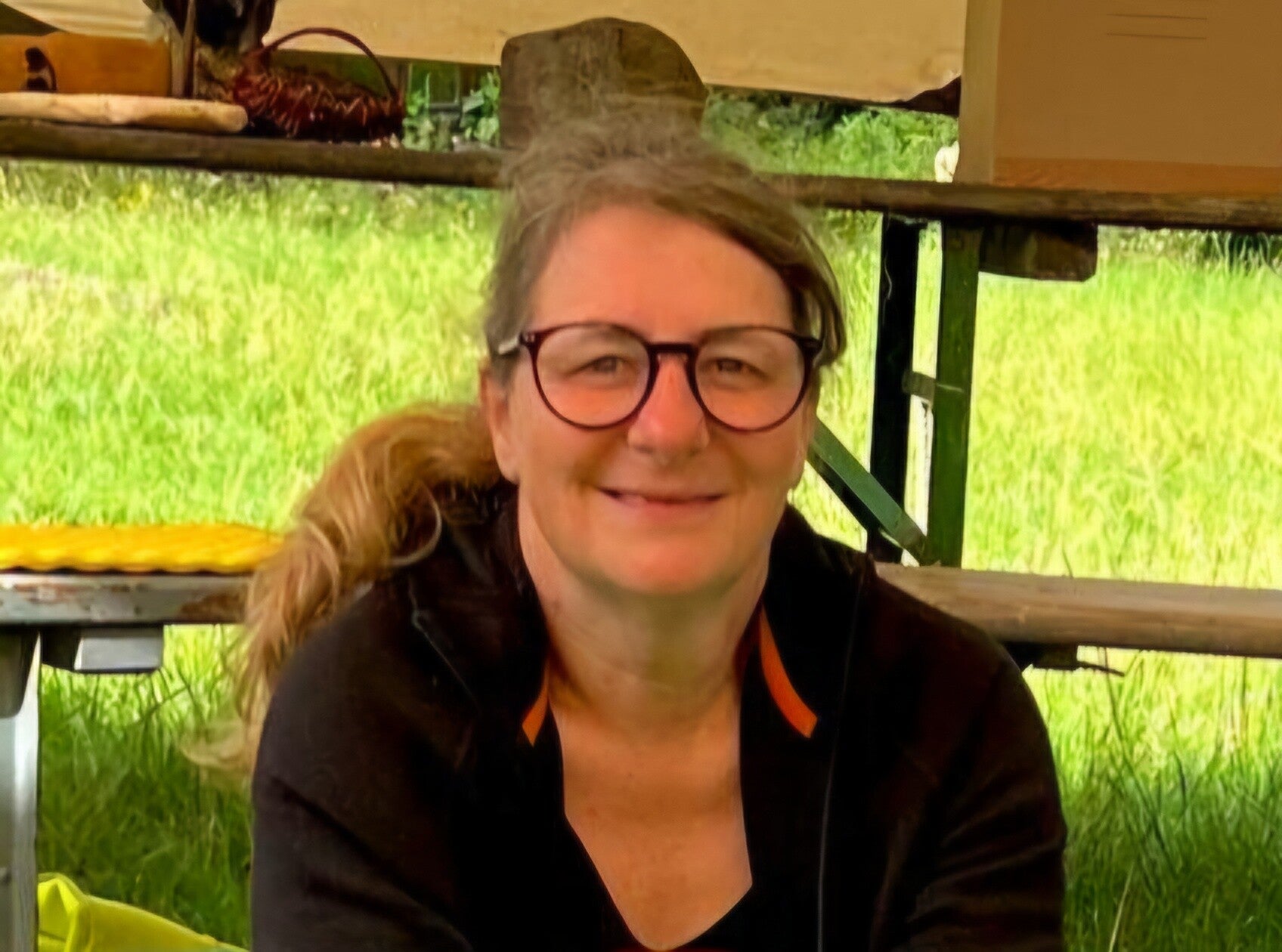 Nicky Prachtlibelle Wildnispädagogin