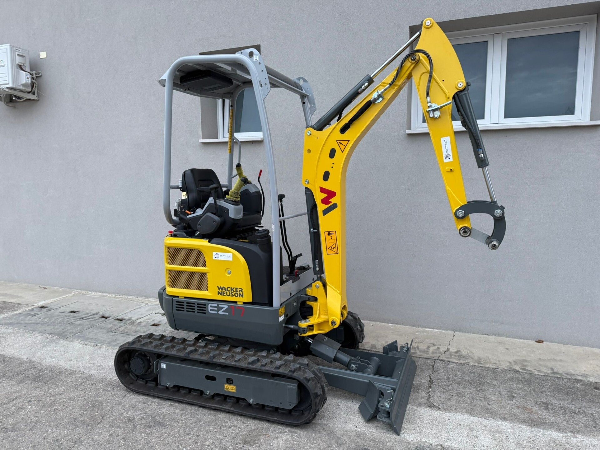 Escavatore WN ez 17