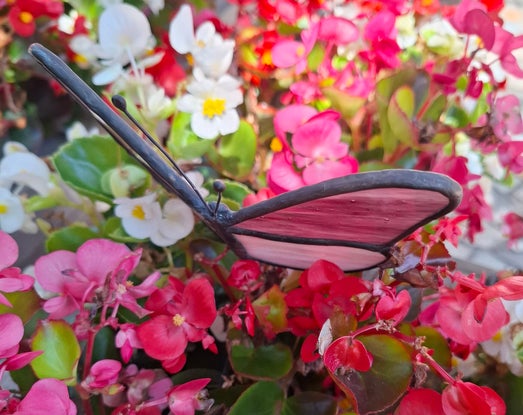 glas in lood vlinder paars roze Glazige Loodjes