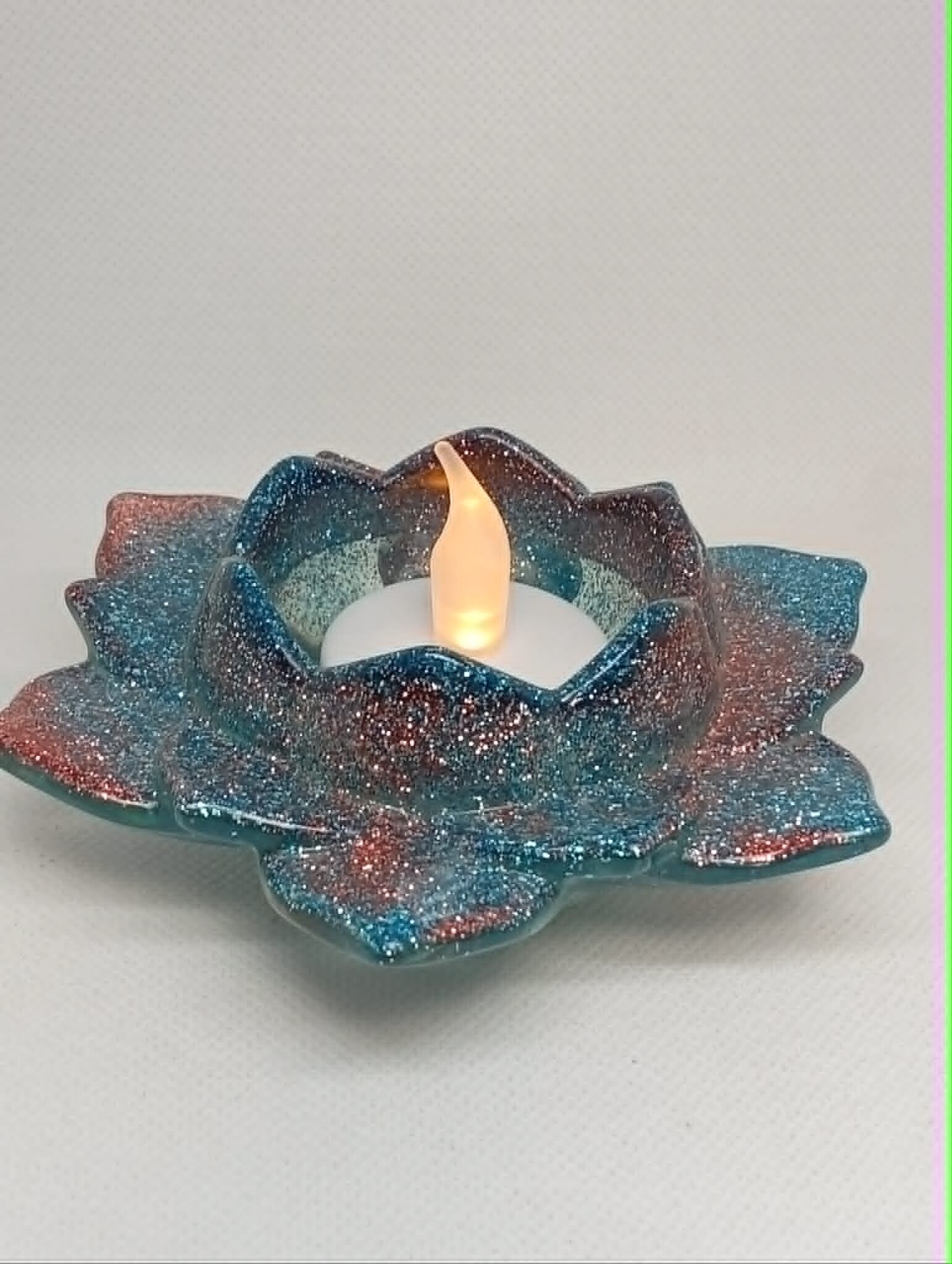 Bougeoir fleur de lotus – Bleu & Rose pailleté